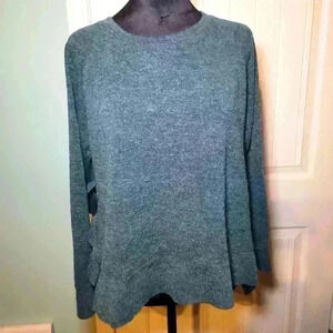 Zara woman's basic collection green medium sweater